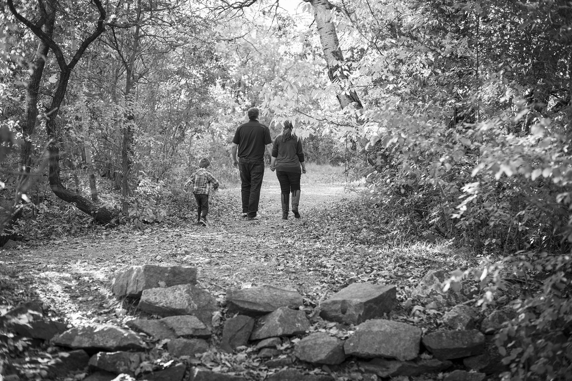 Dave Ley Engagements Walking Family